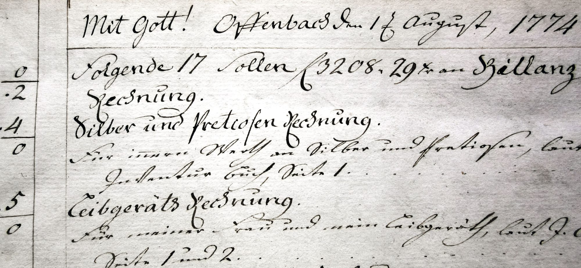 Handschriftliche Eröffnungszeile des Journalbuchs: „Mit Gott! Offenbach den 1. August 1774“.